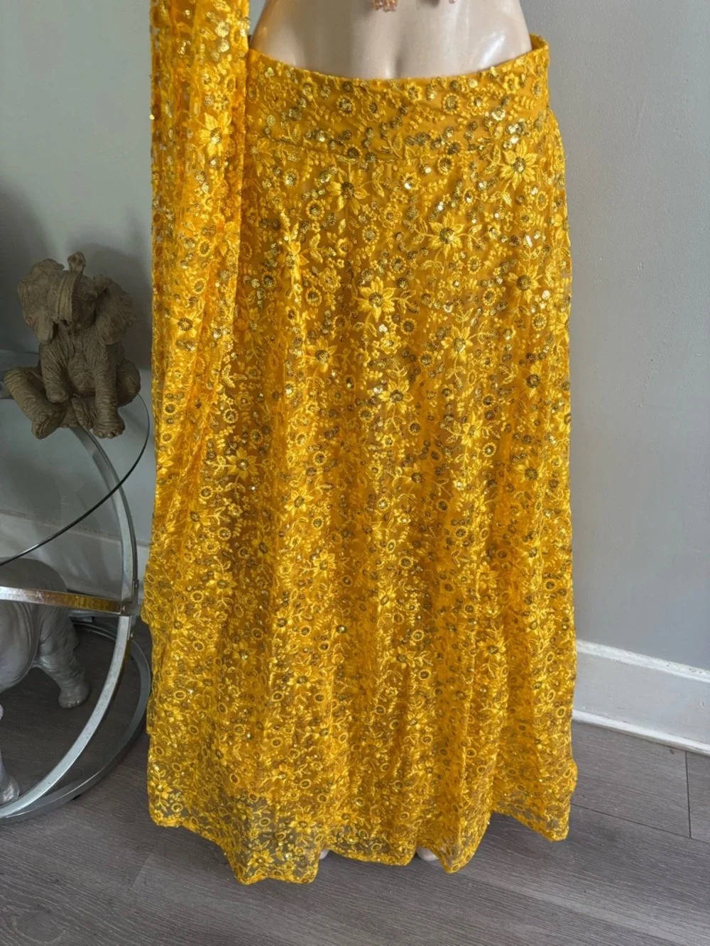 AhoiCHIC Yellow Embroidered Dress - M - Picture 3 of 16